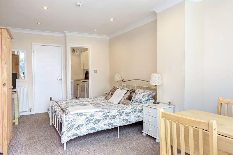 Guest suite