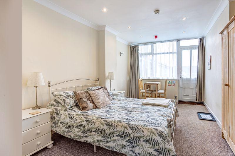 Guest suite