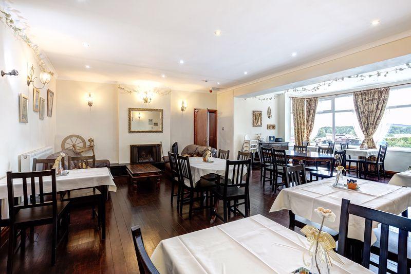 Residents dining...