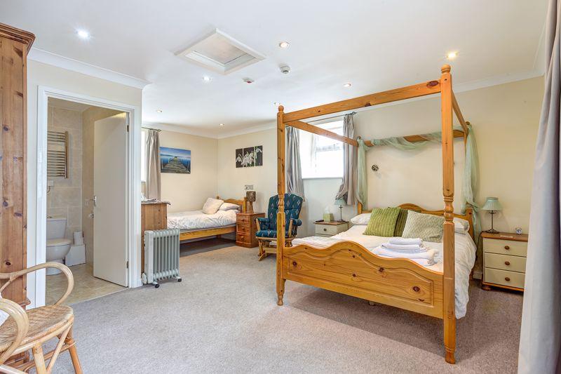 Guest suite