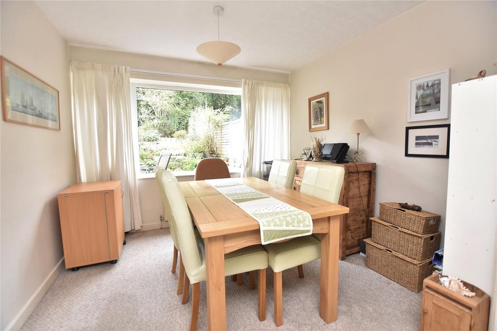 Newlay Grove, Horsforth, Leeds 3 bed semidetached house for sale £