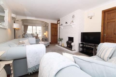 38 Fallowfield Road, Walsall, WS5 3DH