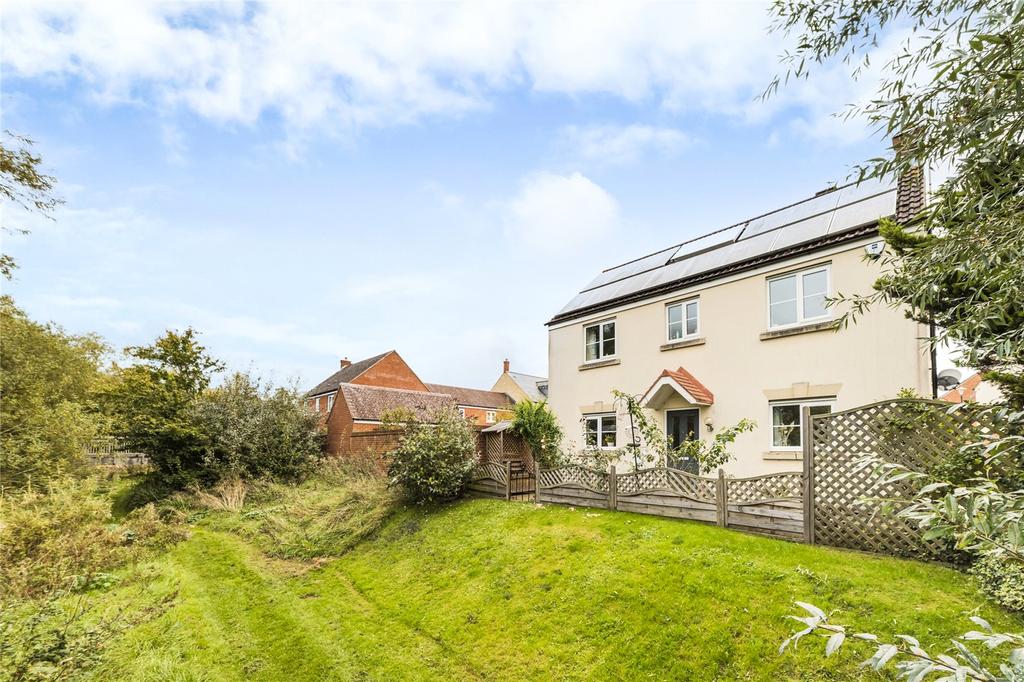 Ulysses Road, Oakhurst, Swindon, SN25 3 bed detached house £325,000