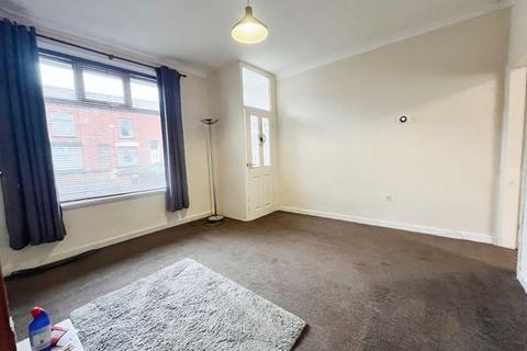 2 bedroom terraced house to rent, Cromer Avenue, Tonge Fold, Bolton