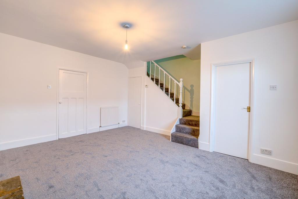 Mary Agnes Street, Coxlodge, 3 bed terraced house £625 pcm (£144 pw)
