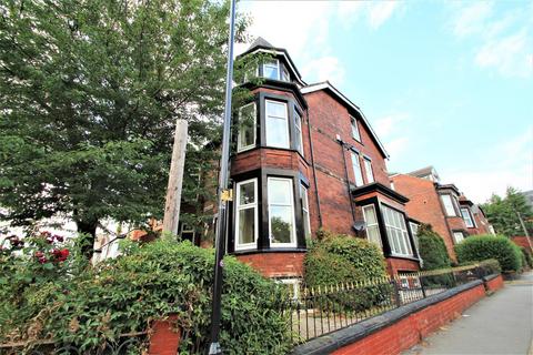 10 bedroom semi-detached house to rent, Chestnut Avenue, Hyde Park, Leeds, LS6 1BA