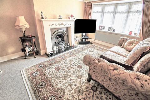 40 Highfield Close, Sutton On Hull, Hull, HU7 4UA