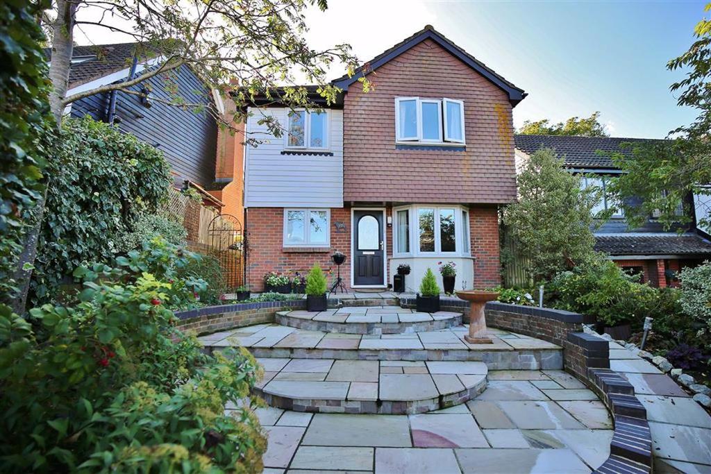 St Mary's Platt, Kent 4 bed detached house £575,000