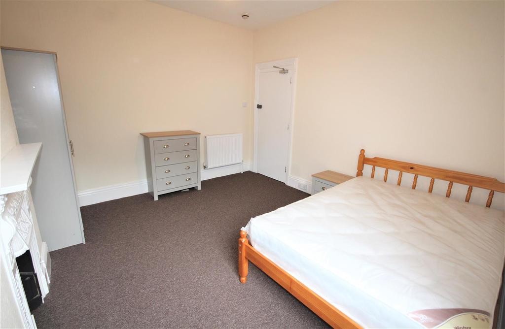 Walpole Road, 1 bed in a house share £475 pcm (£110 pw)
