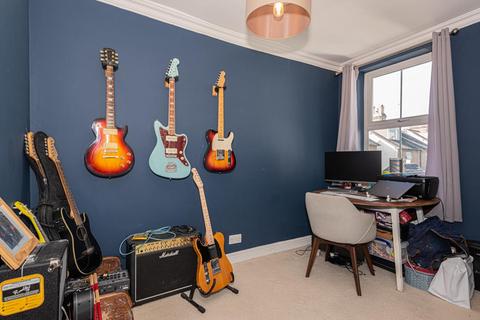 12 Leith Road, Epsom, KT17 1DA