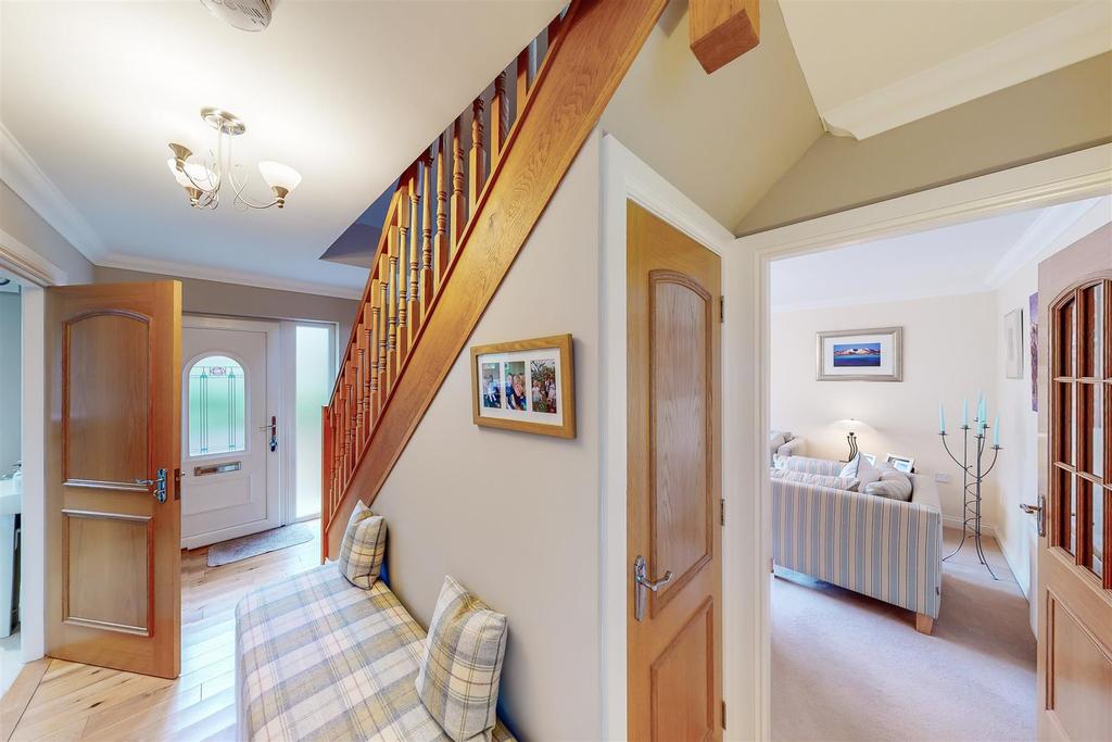Fairies Road, Perth 3 bed detached house £267,500