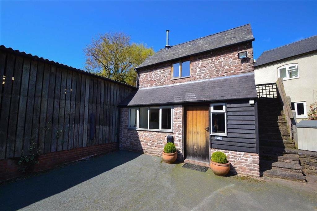 Rowton, Halfway House, Shrewsbury 1 bed detached house £595 pcm (£137 pw)