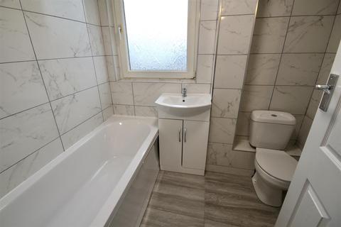 191 Beech Avenue, Swindon, SN2 1LN