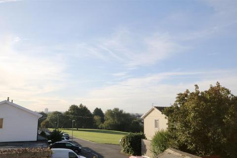 191 Beech Avenue, Swindon, SN2 1LN