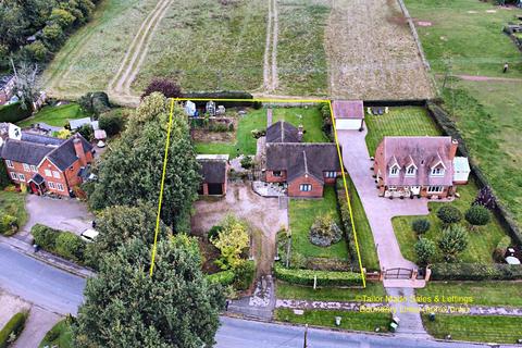 The Bungalow Back Lane, Meriden, Coventry, CV7 7LD