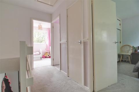 18 Concorde Way, Gloucester, GL4 4PU