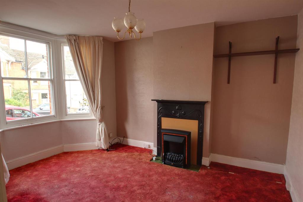 Shrublands Avenue, Berkhamsted 3 bed house £600,000