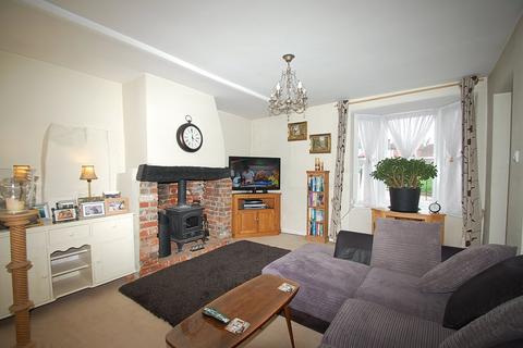 3 bedroom end of terrace house to rent, Gold Hill East, Chalfont St. Peter, Buckinghamshire, SL9