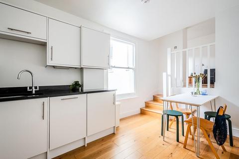 1 bedroom apartment to rent, Columbia Road , Shoreditch, E2