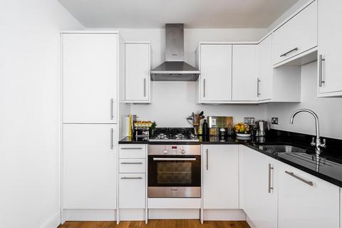 1 bedroom apartment to rent, Columbia Road , Shoreditch, E2