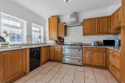 77 Croydon Road, Keston, BR2 8HU