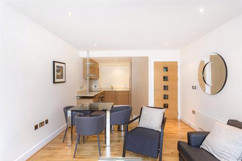 1 bedroom apartment to rent, Howard Building, 368 Queenstown Road, London, SW11