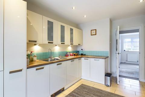 1 Welley Avenue, Wraysbury, Staines-upon-thames, TW19 5HE