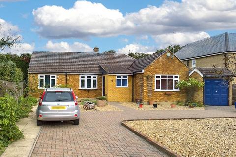 1 Welley Avenue, Wraysbury, Staines-upon-thames, TW19 5HE