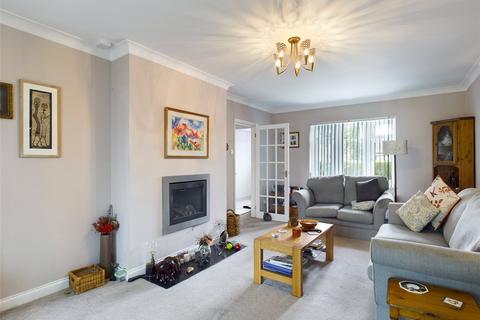 1 Welley Avenue, Wraysbury, Staines-upon-thames, TW19 5HE