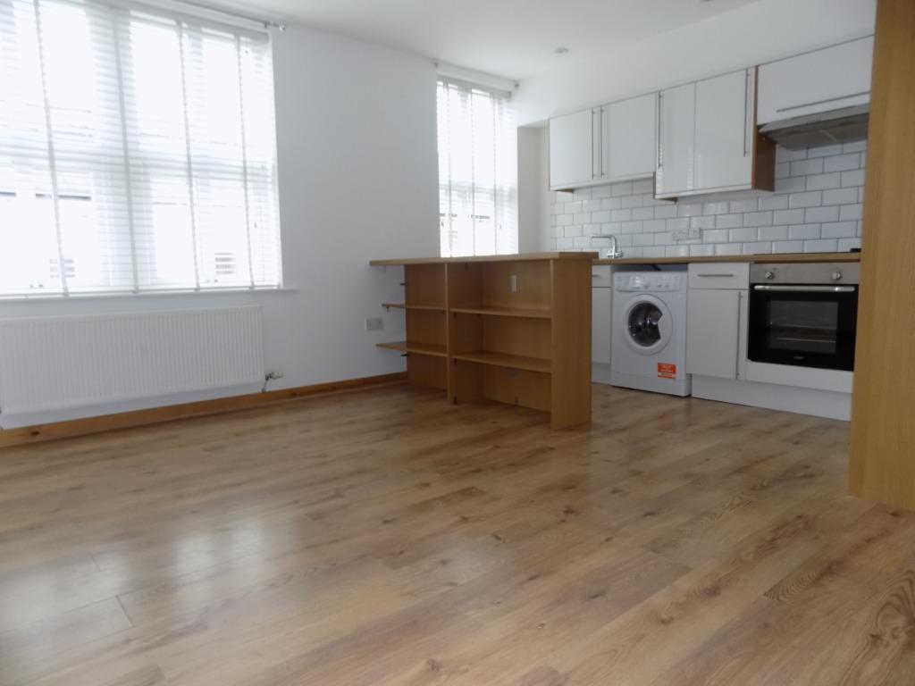 Elim Court, Graham Street, Carlisle, CA2 2 bed flat £435 pcm (£100 pw)