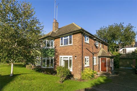 17 Roseleigh Close, Twickenham, TW1 2JT