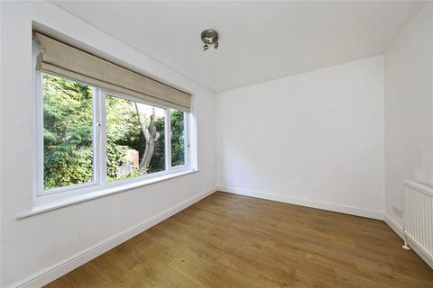 17 Roseleigh Close, Twickenham, TW1 2JT