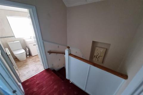 10 Bramblewood Close, Carshalton, SM5 1PG