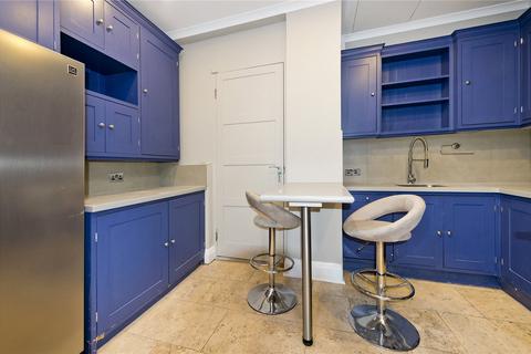 2 bedroom apartment to rent, Ovington Court, 197-205 Brompton Road, London, SW3