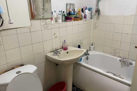 58 Willenhall Drive, Hayes, UB3 2UU