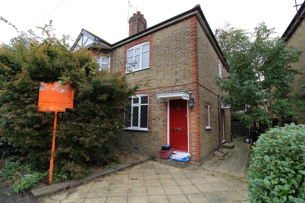Westbury Road, Brentwood CM14 2 bed ground floor £1,200