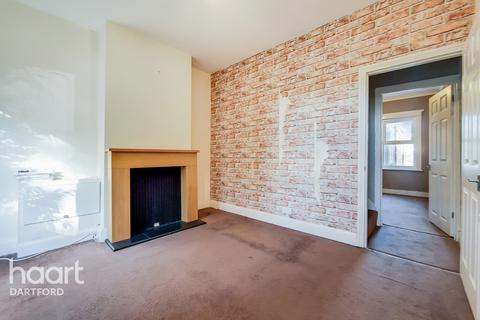 86 London Road, Stone, Dartford, DA2 6AX