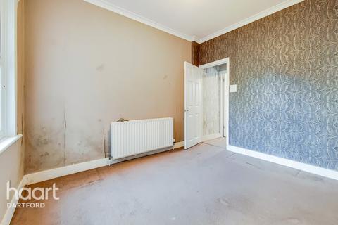 86 London Road, Stone, Dartford, DA2 6AX
