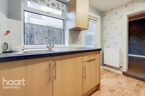 86 London Road, Stone, Dartford, DA2 6AX