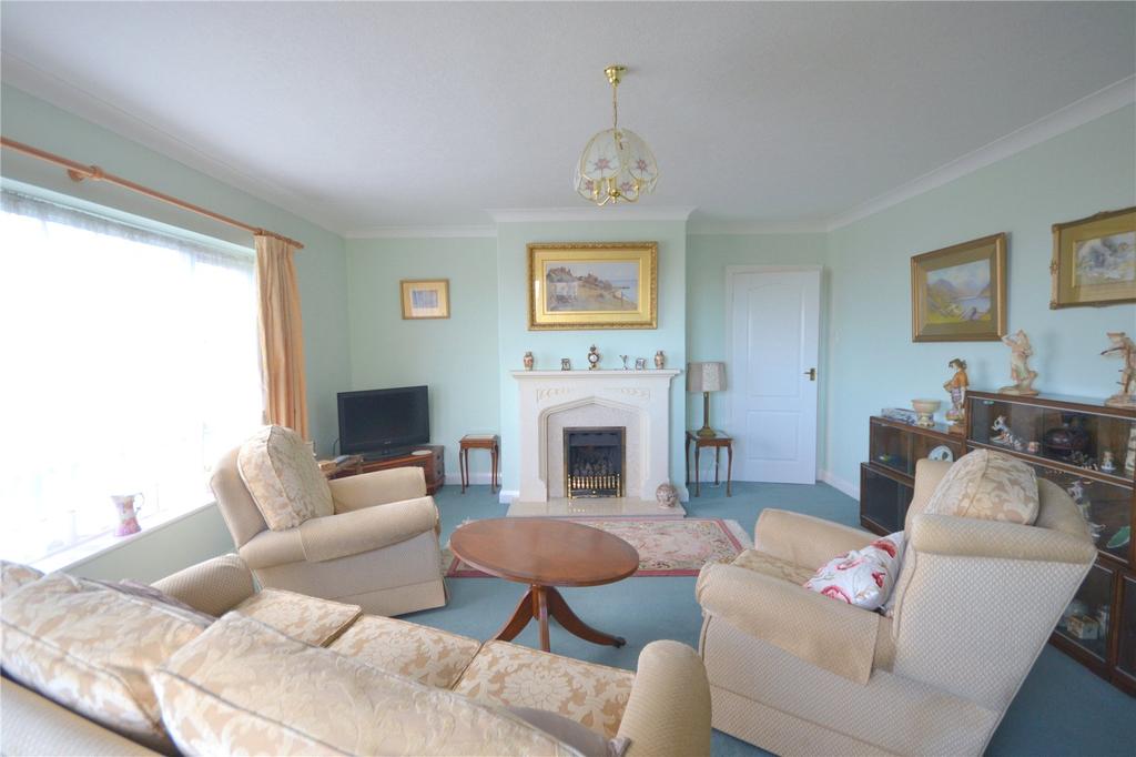 Hawes Drive, Deganwy, Conwy, LL31 4 bed bungalow £400,000
