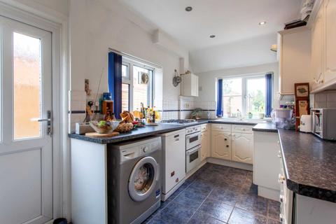 142 Henley Road, Caversham, Reading, RG4 6DJ
