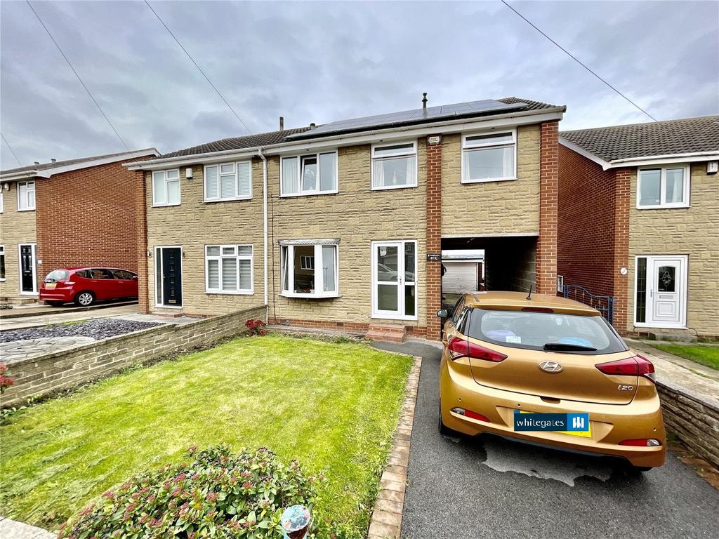 Waveney Drive, Higham, S75 3 bed semidetached house £190,000