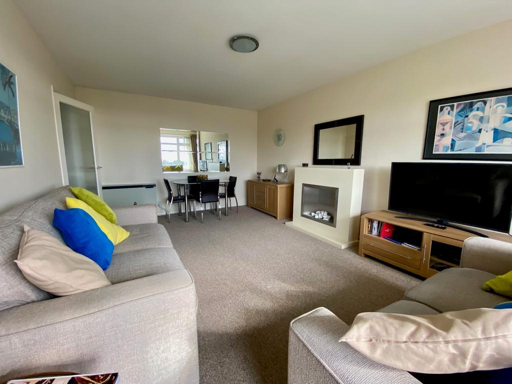 Westbrook, Lustrells Vale, Saltdean, Brighton BN2 2 bed flat £295,000