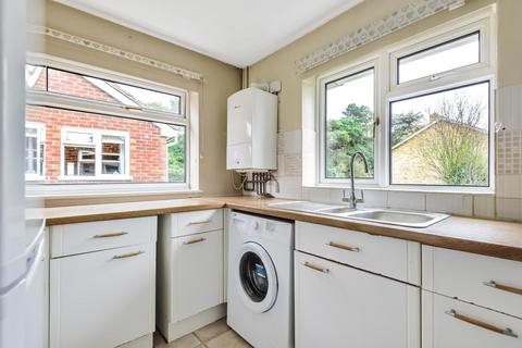 15 Brook Lane, Bromley, BR1 4PU