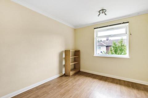 15 Brook Lane, Bromley, BR1 4PU