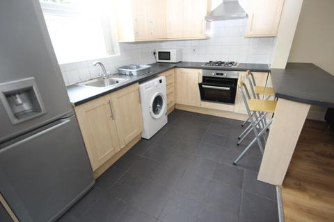6 bedroom terraced house to rent - Liverpool L15