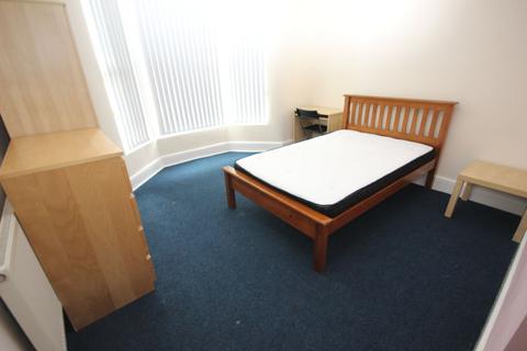 6 bedroom terraced house to rent - Liverpool L15