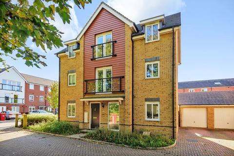 26 Edgeworth Close, Slough, SL3 7FS