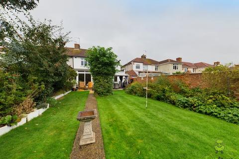 71 Parsonage Manorway, Belvedere, DA17 6LN