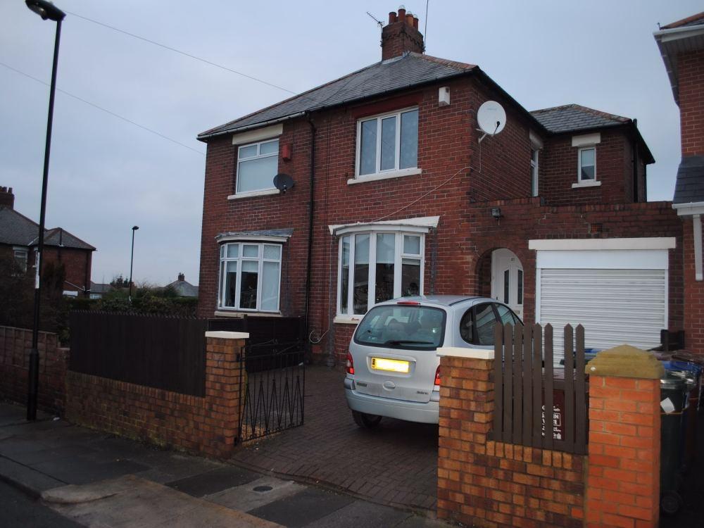 Ronald Drive, Denton Burn, Newcastle... 2 bed semidetached house £